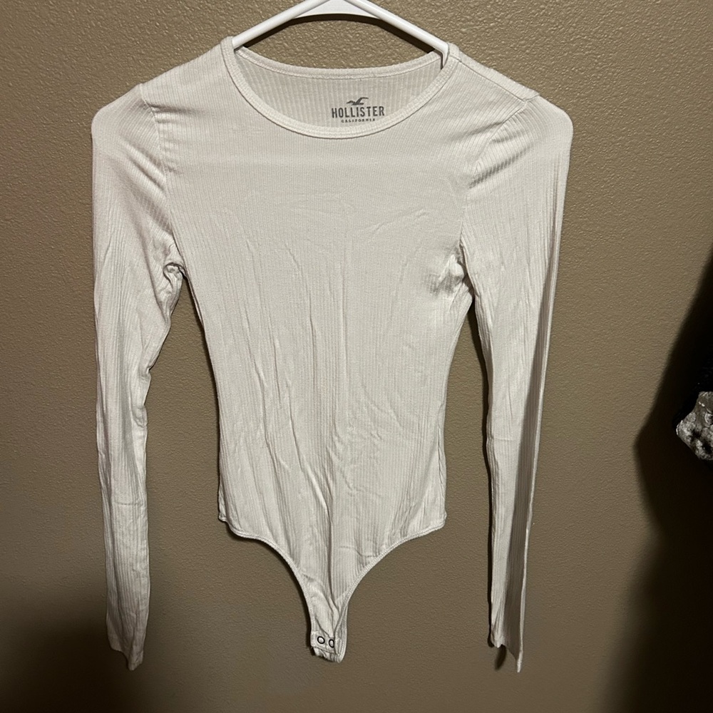 Hollister Off-White Long Sleeve Bodysuit